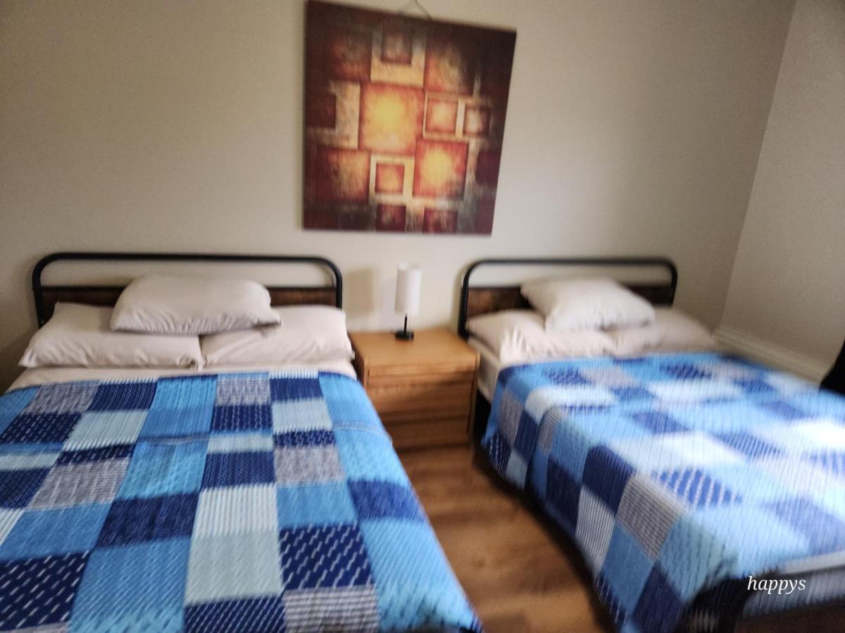 Midway Motel Radisson Eksteriør billede